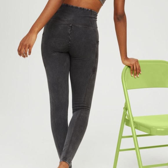 Offline Real Me High Waisted Pocket Legging
